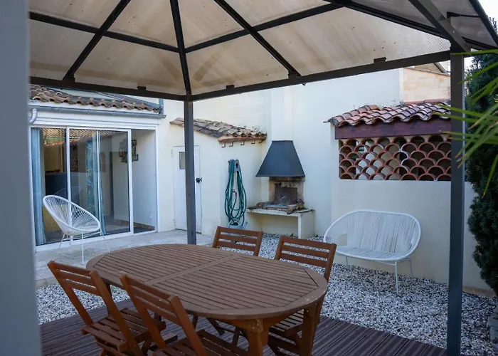 Nyaraló Maison De *